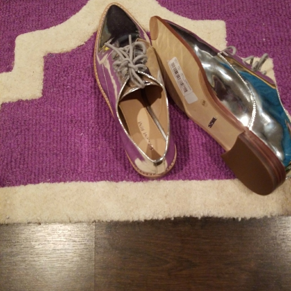 Brand New Gianni Bini Silver Shoes